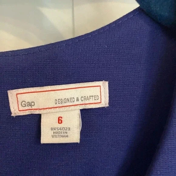 *Like New* Vintage Gap Designed Crafted Pleat Dress Knee Length w/ pocke… - Picture 4 of 4